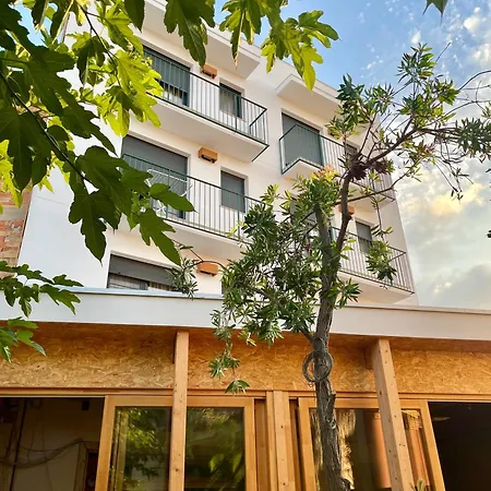 Apartment Deltaic