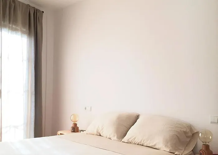 Deltaic Apartment *